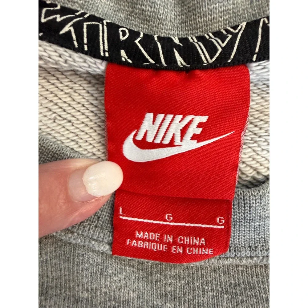 Nike Air Y2K Minimalist Short Sleeve Sweatshirt Mens Large Grey Pocket Gorpcore